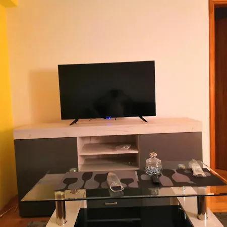 Milgor Apartment *