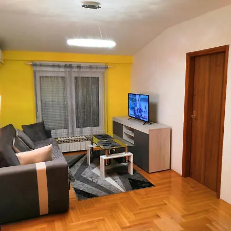 Milgor Apartment *